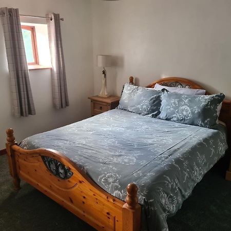 Brown Cow Apartment Далтън ин Фърнес Екстериор снимка
